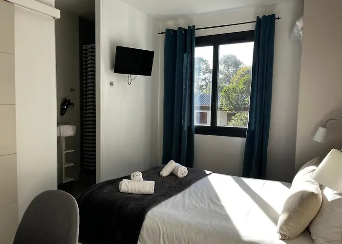 Cote Et بيسكاروس