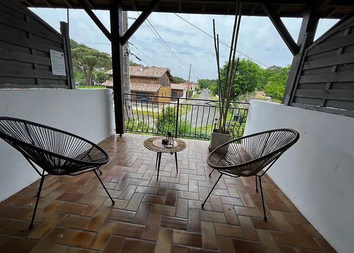 Cote Et 2* بيسكاروس